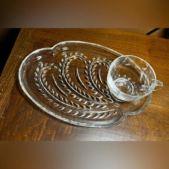 Vintage Federal Glass Hospitality Snack Lunch Set - Picture 2 of 5